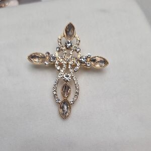 Women's Gold Cross Brooch Retro Style Pin Clear Rhinestones Sparkling Elegant
